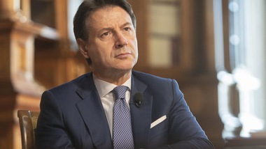 Conte: "Natale, ecco come sarà con i nuovi divieti"