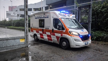Ruba ambulanza Covid, follia a Treviglio