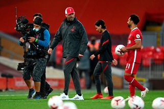 Salah, la "stoccata" di Klopp dopo la positività: "Io rifiutai inviti alle feste"