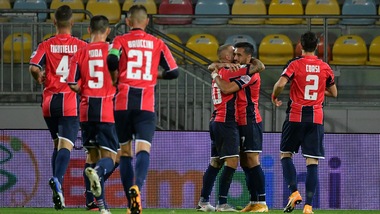 Frosinone-Cosenza 0-2. Carretta-bis vale il primo successo di Occhiuzzi