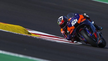 GP Portogallo: dominio Oliveira in MotoGP, 12° Valentino Rossi