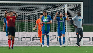 Feralpisalò, 3-1 al Padova e aggancio in vetta. Pro Vercelli, ko che fa male