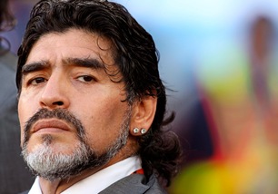 Morte Maradona, minuto di silenzio in Serie A e nelle coppe europee