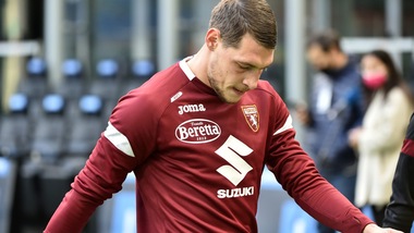 Torino, Belotti omaggia Maradona: "Grazie per lo spettacolo"