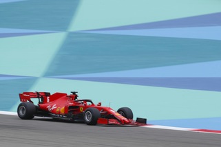 GP Bahrain: Hamilton comanda le prime libere, Ferrari molto indietro