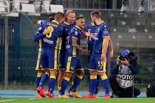 Verona, Berardi rinnova fino al 2023: ufficiale