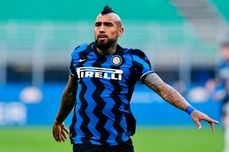 Vidal "salva" Conte: subito in campo dopo il rosso