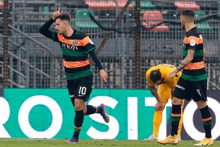 Volano Venezia, Pordenone e Cittadella. L'Empoli frena con il Vicenza
