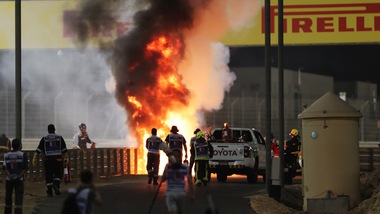 F1, paura per Grosjean: incidente in partenza nel GP del Bahrain