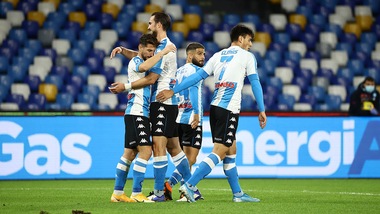 Napoli-Roma 4-0: Insigne-Ruiz-Mertens-Politano, festa azzurra per Maradona