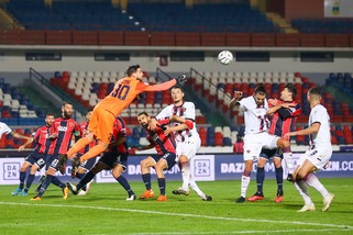 Cosenza-Salernitana 0-1. Tutino porta Castori al primo posto