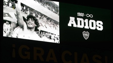 Maradona, a Buenos Aires proposta per un tributo permanente