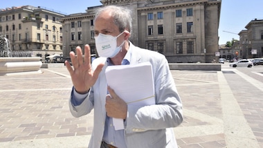 Crisanti: “Parliamo di sci con 600 morti al giorno. L’Italia non è un Paese normale”