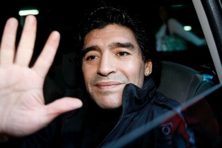 Maradona, una commissione medica valuterà la correttezza delle cure