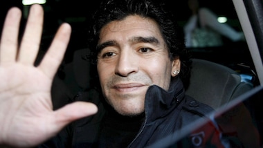 Maradona, una commissione medica valuterà la correttezza delle cure