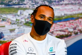 F1, Hamilton: "Dispiaciuto di non correre questo fine settimana"