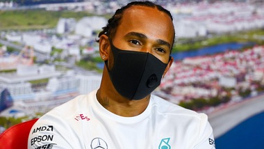 F1, Hamilton: "Dispiaciuto di non correre questo fine settimana"