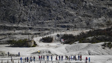 Spavento a Pozzuoli e Napoli: scossa di terremoto all'ora di cena