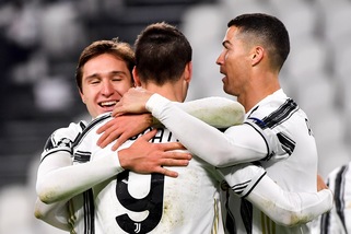 Chiesa, via allo show: è una notte da incorniciare!