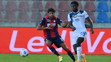 Crotone, Luperto: "Scudetto? Il Napoli non si ponga limiti, ha grandi riserve"