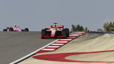 F2, Sakhir: Mick Schumacher limita i danni nella Feature Race, titolo vicino