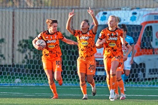 Il Milan batte la Fiorentina, la Juve risponde e torna a +3