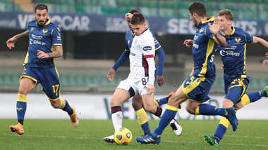 Verona-Cagliari 1-1: Marin risponde a Zaccagni, pari tra Juric e Di Francesco