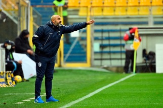 Parma, Liverani: "Gervinho? In gare come questa va cercato velocemente"