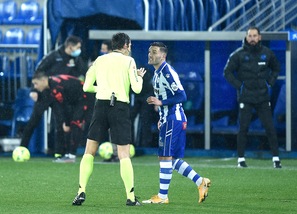 Liga, frena la Real Sociedad: 0-0 con l'Alavés. Infortunio per David Silva