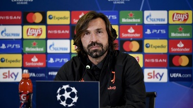 Juve, Pirlo: "Ronaldo e Messi solo da ringraziare. Buffon può giocare"