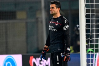 Bologna, con Skorupski out si scalda Da Costa