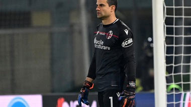 Bologna, con Skorupski out si scalda Da Costa