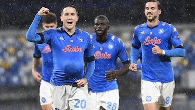 Napoli, pareggio e qualificazione. La Roma baby va ko a Sofia