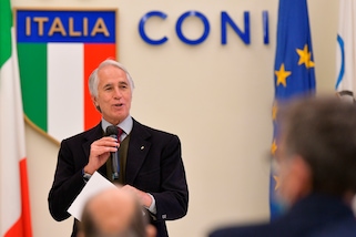 Malagò: "Straordinario dedicare titolo di capocannoniere a Paolo Rossi"