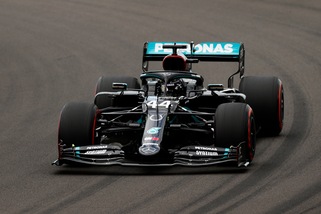 F1: omaggio Silverstone a Hamilton