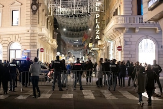 Coronavirus, Italia zona arancione o rossa nei giorni festivi: le valutazioni del Governo