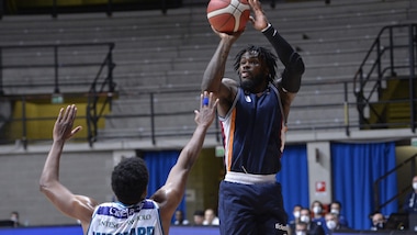 Beane, ex Virtus Roma, firma per Varese