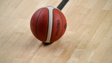 A2, gli spettatori offendono gli arbitri: multate le società. E le porte chiuse?