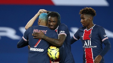 Mbappé e Kean, il Psg tiene la scia del Lilla primo. Si ferma il Lione