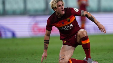 Roma, Zaniolo vola in Austria per il controllo al ginocchio: potrebbe tornare a marzo