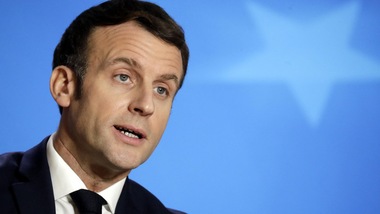 Coronavirus, Macron positivo: ora va in isolamento