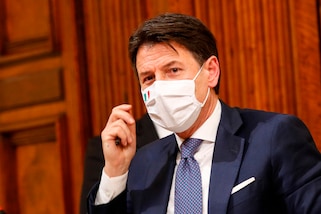 Decreto Natale: Conte spiega tutte le misure