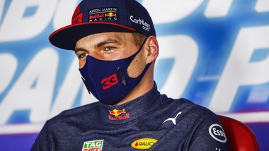 F1, Verstappen: "Hamilton uno dei migliori di sempre"