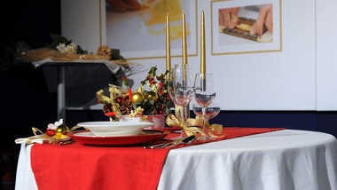 Decreto Natale, pranzo e cena con amici si può: ecco come