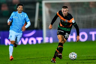 Tanti gialli ma nessun gol: Venezia-Spal 0-0