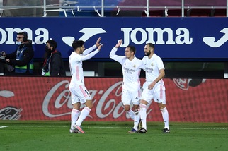 Real Madrid, tris all'Eibar: aggancio all'Atletico Madrid