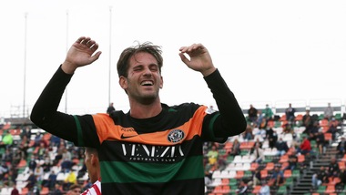 Venezia, l'ex Torino Aramu rinnova fino al 2023