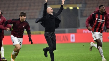 Pioli si gode la vetta: "Orgoglioso del Milan"