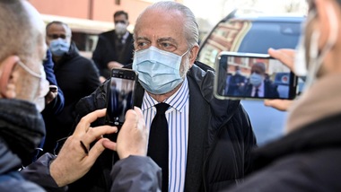 De Laurentiis: "Pirlo non fa l'avvocato, faccia solo l'allenatore"