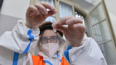 Coronavirus, i dati in Italia: 10.407 casi e 261 decessi nelle ultime 24 ore